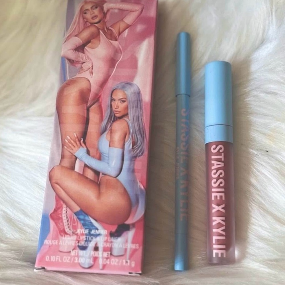 Limited- edition Stassie x Kylie
Collection